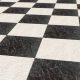 Pulizia del pavimento in marmo